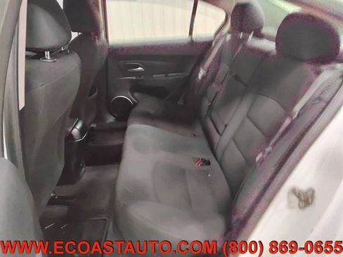 Used 2012 Chevrolet Cruze LT FWD image 13