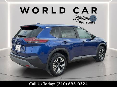 Used 2023 Nissan Rogue SV FWD image 7