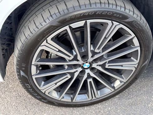 Used 2023 BMW X1 xDrive28i w/ Premium Package image 4