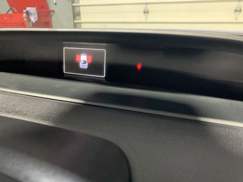 Used 2020 Toyota Prius Prime LE image 18