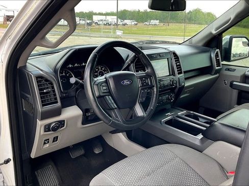 Used 2018 Ford F150 XLT w/ Equipment Group 302A Luxury image 14