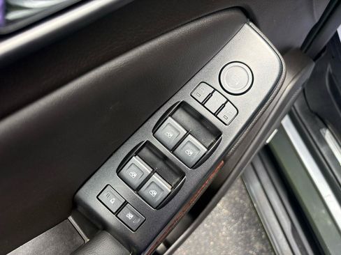 Used 2020 GMC Yukon SLT AWD/4WD image 10
