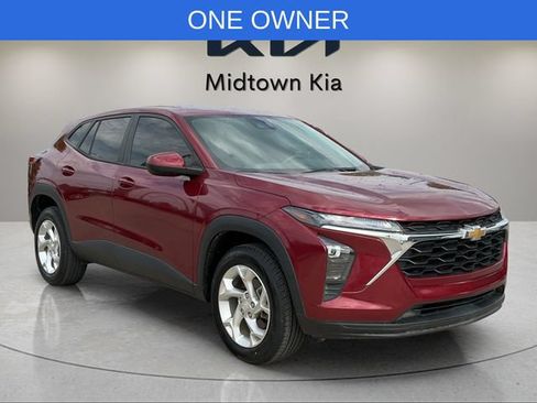 Used 2024 Chevrolet Trax LS w/ LS Convenience Package FWD image 29