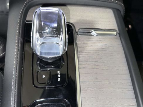 Used 2024 Volvo XC60 B5 Plus w/ Climate Package AWD/4WD image 24