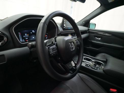 Certified 2025 Honda Pilot Black Edition image 8