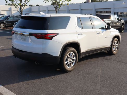 Used 2023 Chevrolet Traverse LS w/ Safety Package FWD image 22