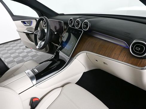 Certified 2024 Mercedes-Benz GLC 300 4MATIC image 23