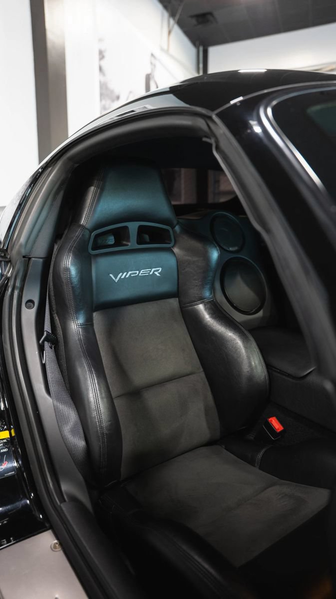 Used 2006 Dodge Viper SRT-10 RWD image 19