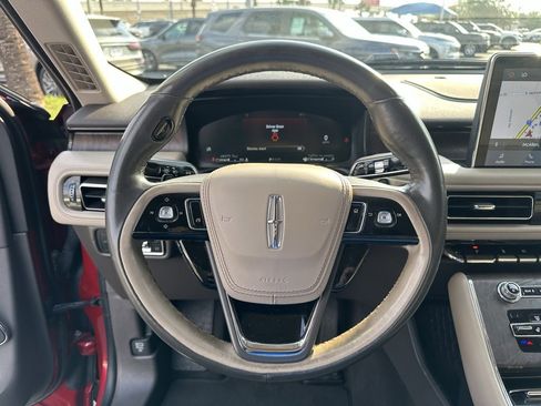 Used 2020 Lincoln Aviator Reserve w/ Elements Package Plus image 12