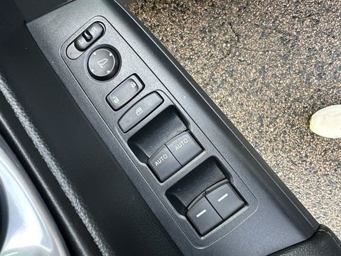 Used 2025 Honda CR-V EX image 22