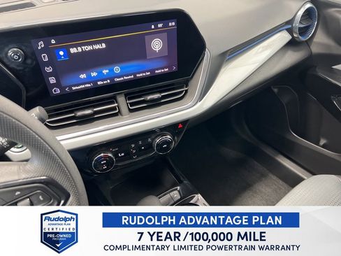 Used 2025 Chevrolet Trax LT image 26