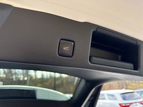 Used 2021 Ford Escape Titanium w/ Titanium Elite Package image 14