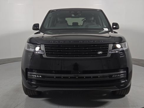 New 2026 Land Rover Range Rover SE image 8