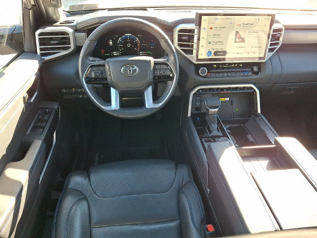 Used 2024 Toyota Sequoia Platinum AWD/4WD image 12
