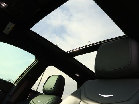 Used 2021 Cadillac XT5 Premium Luxury image 26