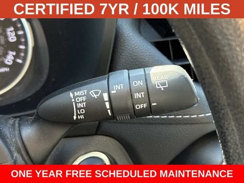 Used 2021 Toyota RAV4 XLE AWD/4WD image 25