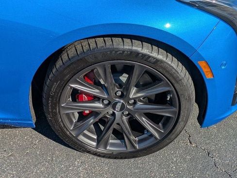 New 2026 Cadillac CT5 V image 10