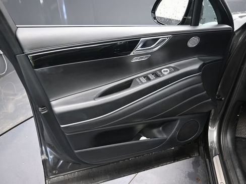 Used 2025 Genesis GV80 2.5T Standard AWD/4WD image 15