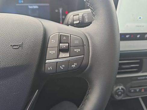 Used 2025 Ford Maverick Lariat w/ Black Appearance Package AWD/4WD image 19
