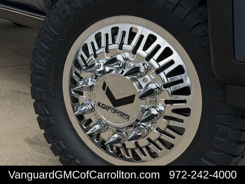 New 2026 GMC Sierra 3500 Denali Ultimate AWD/4WD image 9