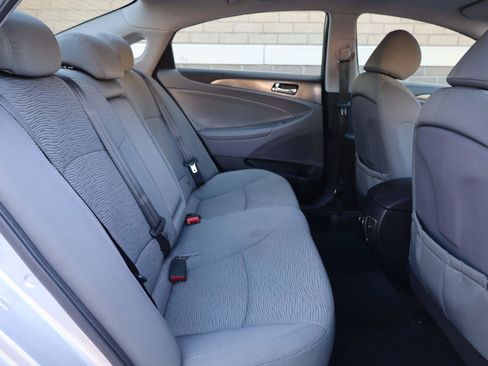 Used 2012 Hyundai Sonata Hybrid FWD image 24