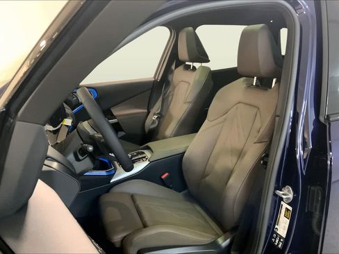 New 2026 BMW X3 xDrive30i w/ M Sport Package AWD/4WD image 9