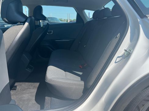 Used 2025 Kia K4 FWD image 10