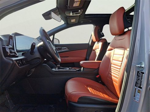 Used 2023 Kia Sportage SX image 14