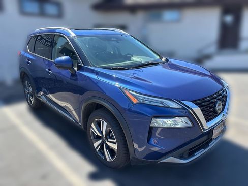 Used 2023 Nissan Rogue SL AWD/4WD image 1