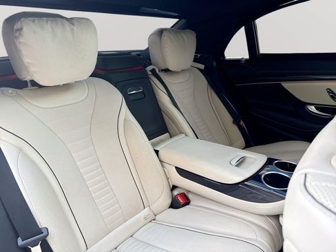 Used 2020 Mercedes-Benz S 560 Sedan image 26