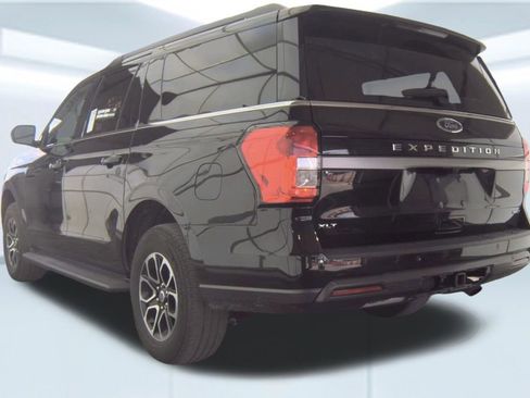 Used 2024 Ford Expedition Max XLT AWD/4WD image 4
