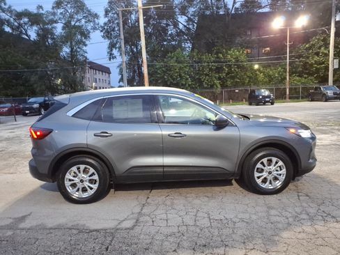 Certified 2024 Ford Escape Active AWD/4WD image 2
