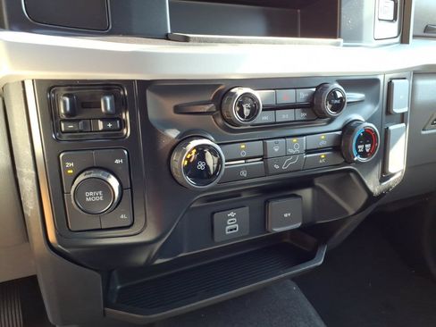 New 2027 Ford F250 XLT w/ Snow Plow Prep Package AWD/4WD image 22