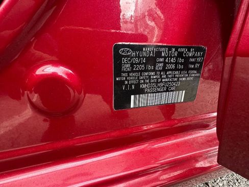 Used 2015 Hyundai Elantra GT FWD image 20