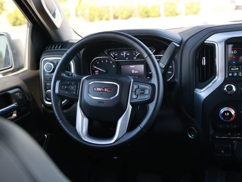 Used 2022 GMC Sierra 1500 SLT w/ SLT Premium Package AWD/4WD image 31