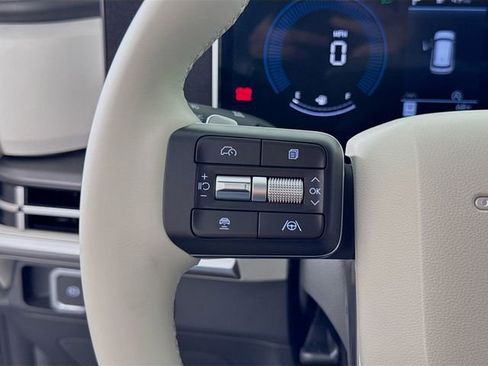 New 2026 Hyundai Santa Fe SE image 16