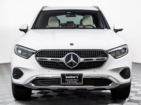 Certified 2025 Mercedes-Benz GLC 350e 4MATIC image 5