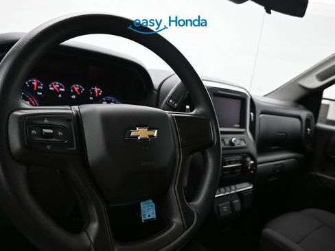 Used 2020 Chevrolet Silverado 1500 Custom w/ Custom Value Package AWD/4WD image 10