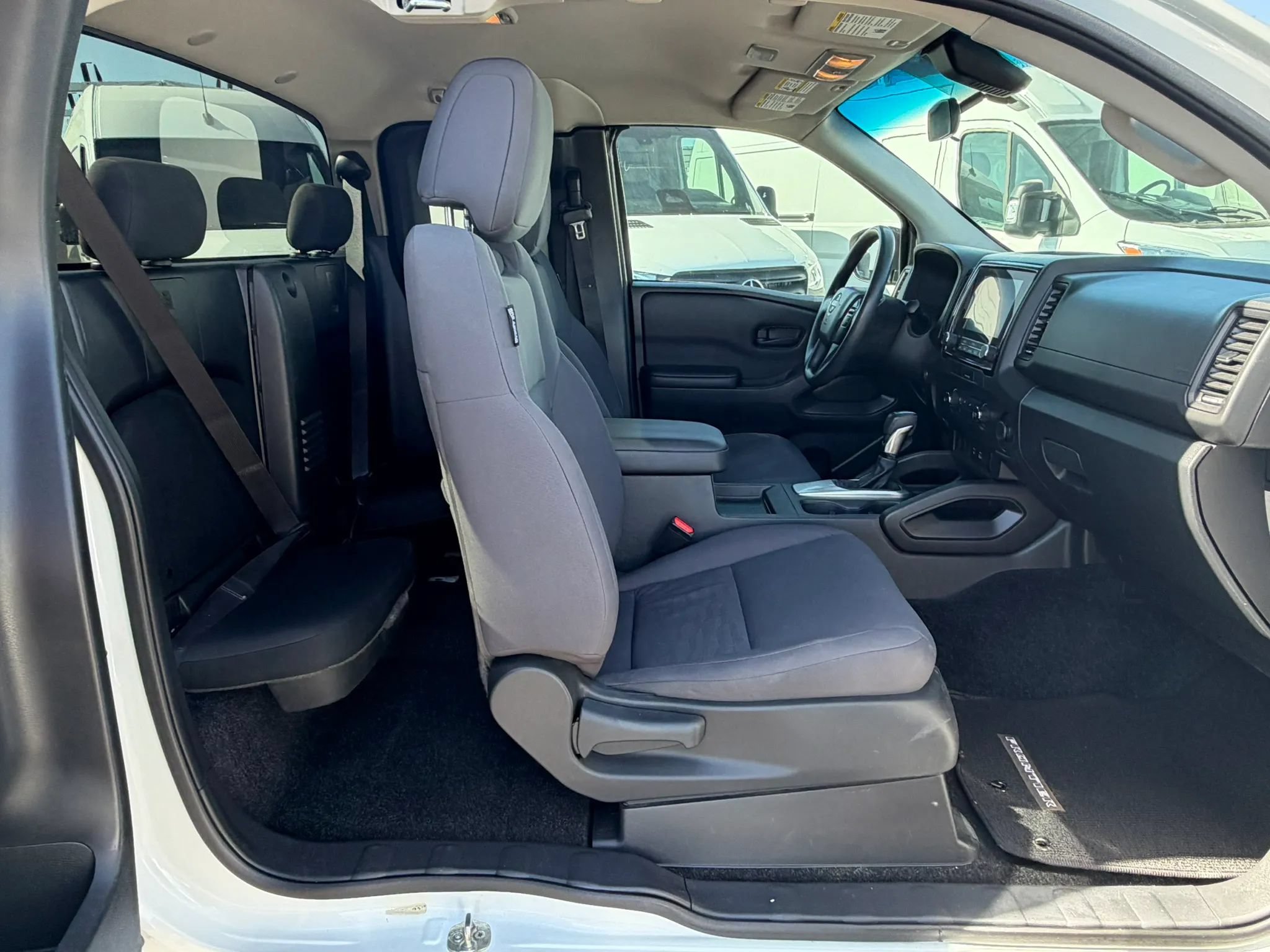 Used 2022 Nissan Frontier S RWD image 15