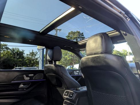 Used 2023 Mercedes-Benz GLS 450 4MATIC image 49