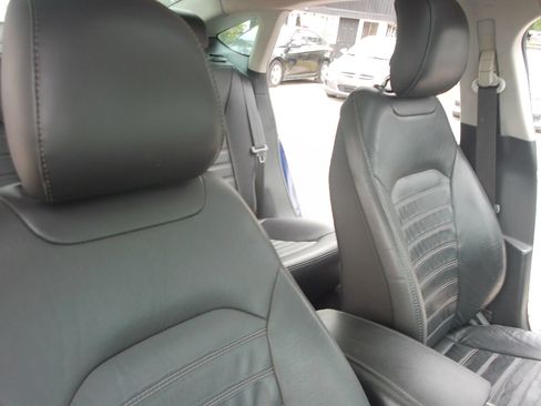 Used 2013 Ford Fusion SE FWD image 40