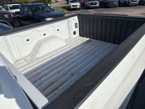 Used 2024 GMC Sierra 1500 Pro w/ Pro Value Package image 8