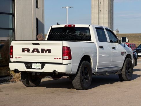 Used 2019 RAM 1500 Express w/ Wheel & Sound Group AWD/4WD image 4