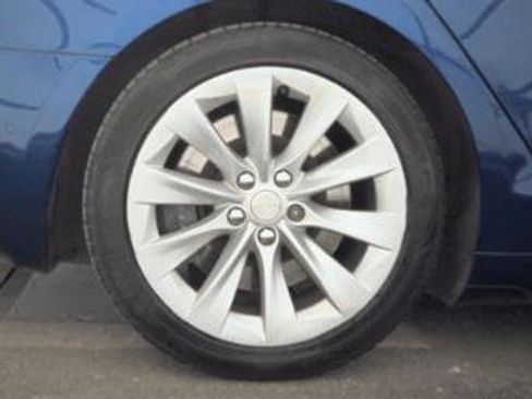 Used 2017 Tesla Model S 75 image 24