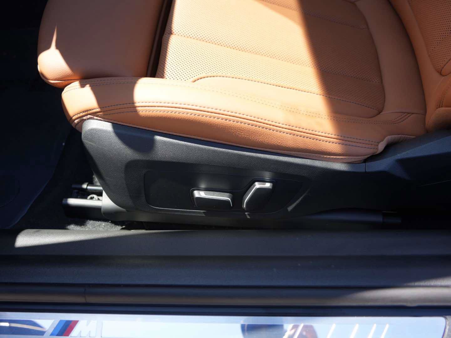 Used 2025 BMW M240i xDrive Coupe AWD/4WD image 18