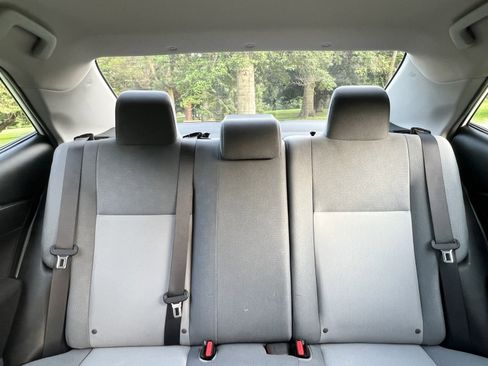 Used 2017 Toyota Corolla L w/ Carpet Mat Package (TMS) FWD image 18