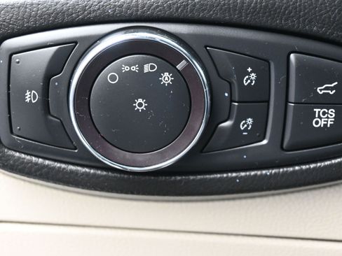 Used 2019 Ford Edge Titanium w/ Cold Weather Package image 23