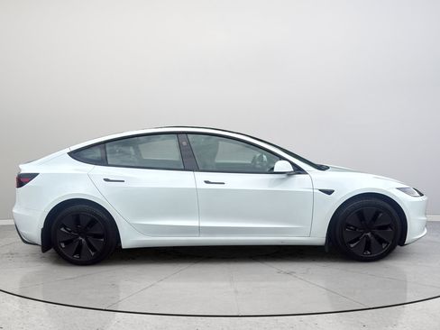 Used 2025 Tesla Model 3 Long Range RWD image 5