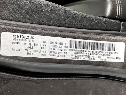 Used 2019 Dodge Durango SXT image 35