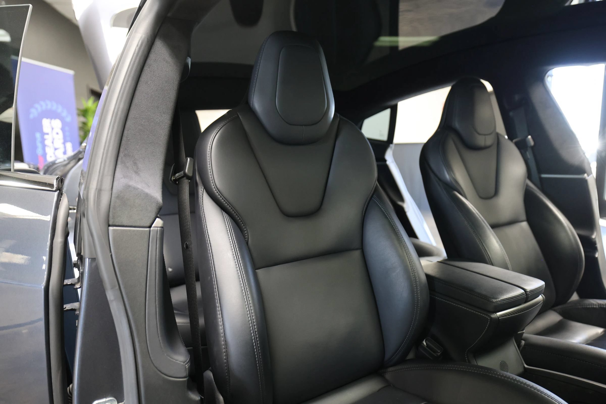 Used 2019 Tesla Model S Performance AWD/4WD image 37